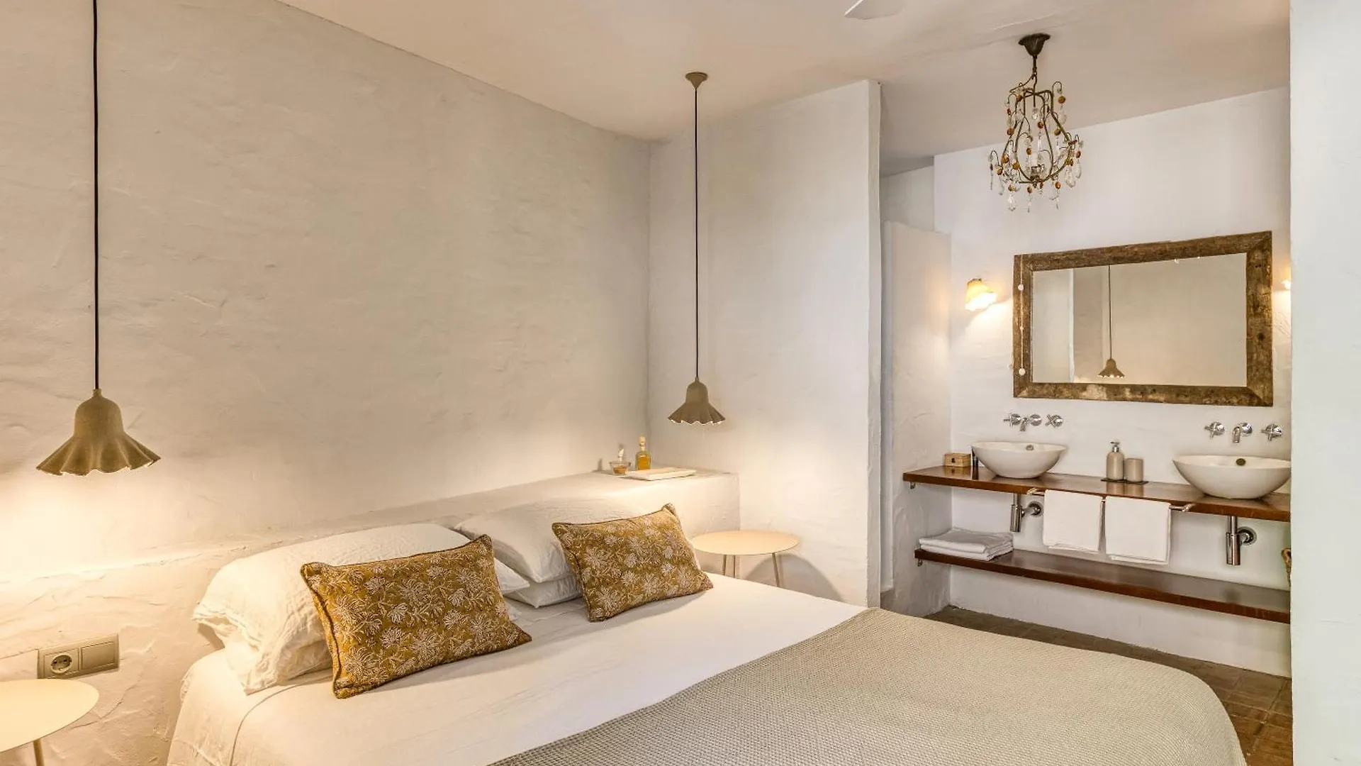 Les Hamaques Hotel Viladamat 住宿加早餐酒店